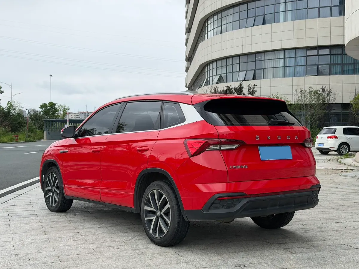 2018 Skoda Rapid Spaceback 1.4T 131HP L4 7DCT,autocango,china used car exporter,china ev exporter,chinese used car exporter,chinese used ev exporter