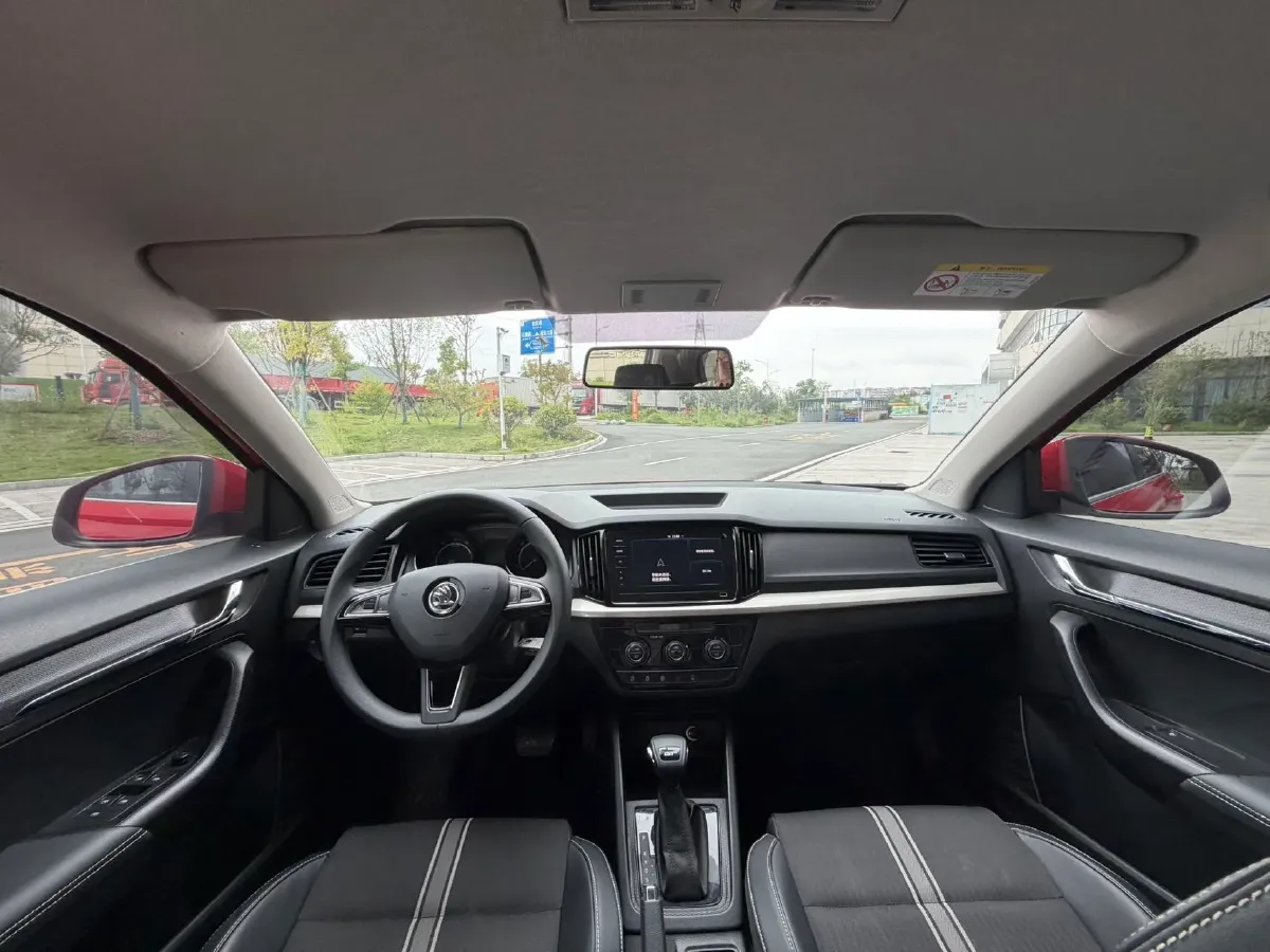 2018 Skoda Rapid Spaceback 1.4T 131HP L4 7DCT,autocango,china used car exporter,china ev exporter,chinese used car exporter,chinese used ev exporter