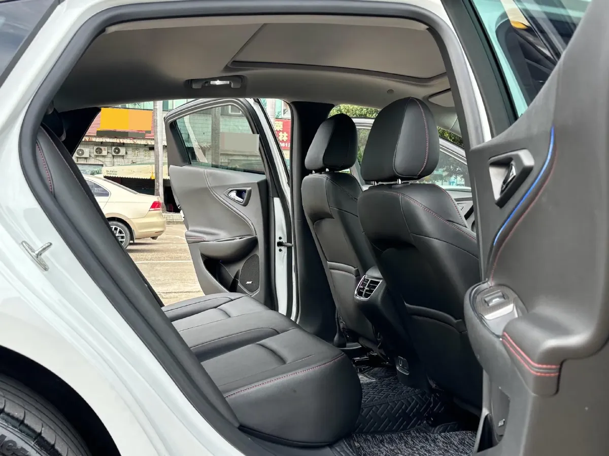 2022 Chevrolet Malibu XL 2.0T 237HP L4 9AT,autocango,china used car exporter,china ev exporter,chinese used car exporter,chinese used ev exporter