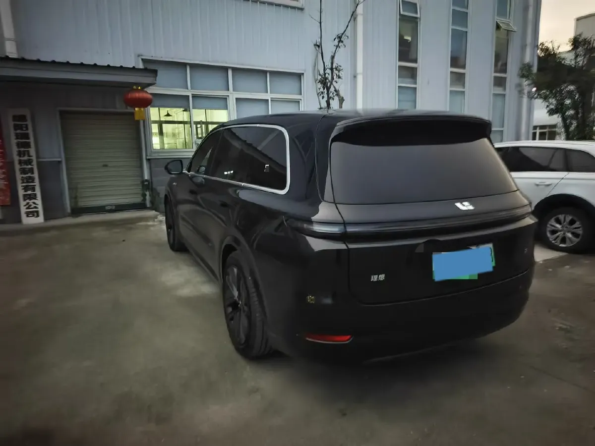 2024 Li L9 Range Extended 154HP REEV 52.3KWH,autocango,china used car exporter,china ev exporter,chinese used car exporter,chinese used ev exporter