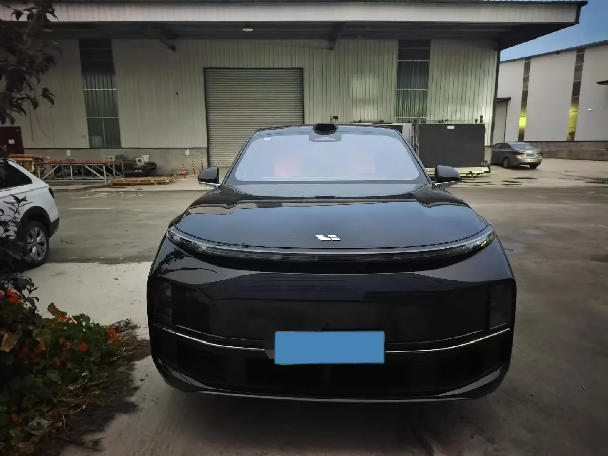 2024 Li L9 Range Extended 154HP REEV 52.3KWH,autocango,china used car exporter,china ev exporter,chinese used car exporter,chinese used ev exporter