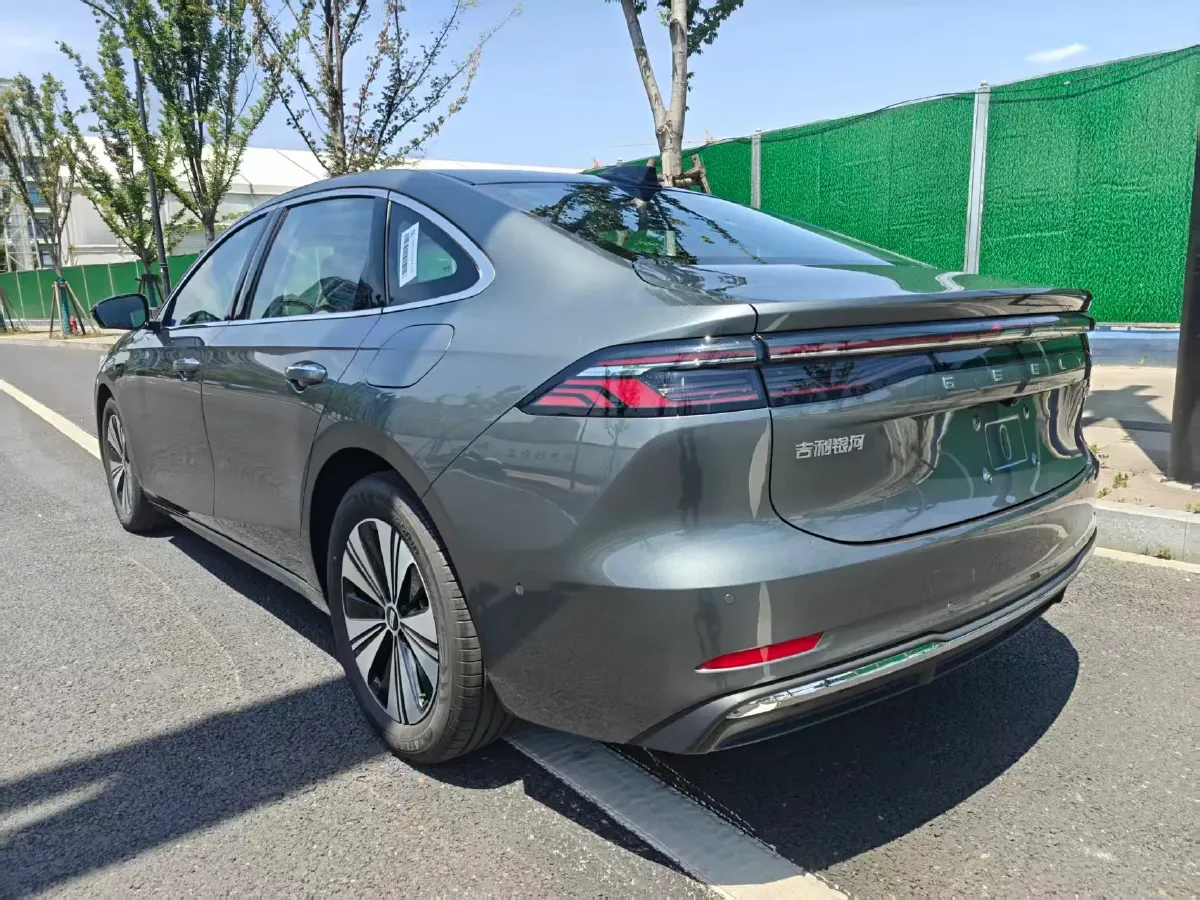 2025 Geely Galaxy A7 1.5L 112HP L4 1DHT PHEV,autocango,china used car exporter,china ev exporter,chinese used car exporter,chinese used ev exporter