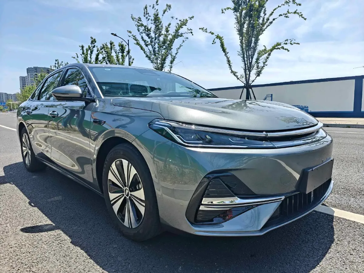 2025 Geely Galaxy A7 1.5L 112HP L4 1DHT PHEV,autocango,china used car exporter,china ev exporter,chinese used car exporter,chinese used ev exporter