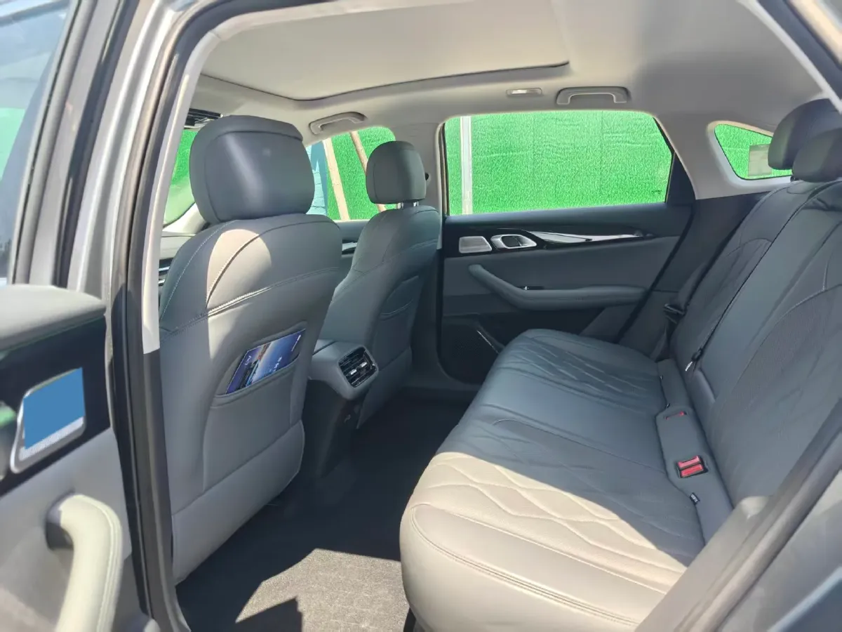 2025 Geely Galaxy A7 1.5L 112HP L4 1DHT PHEV,autocango,china used car exporter,china ev exporter,chinese used car exporter,chinese used ev exporter