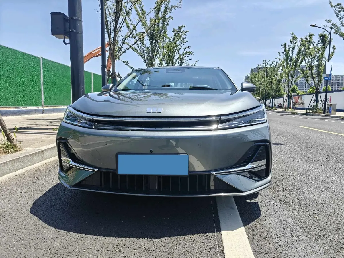 2025 Geely Galaxy A7 1.5L 112HP L4 1DHT PHEV,autocango,china used car exporter,china ev exporter,chinese used car exporter,chinese used ev exporter