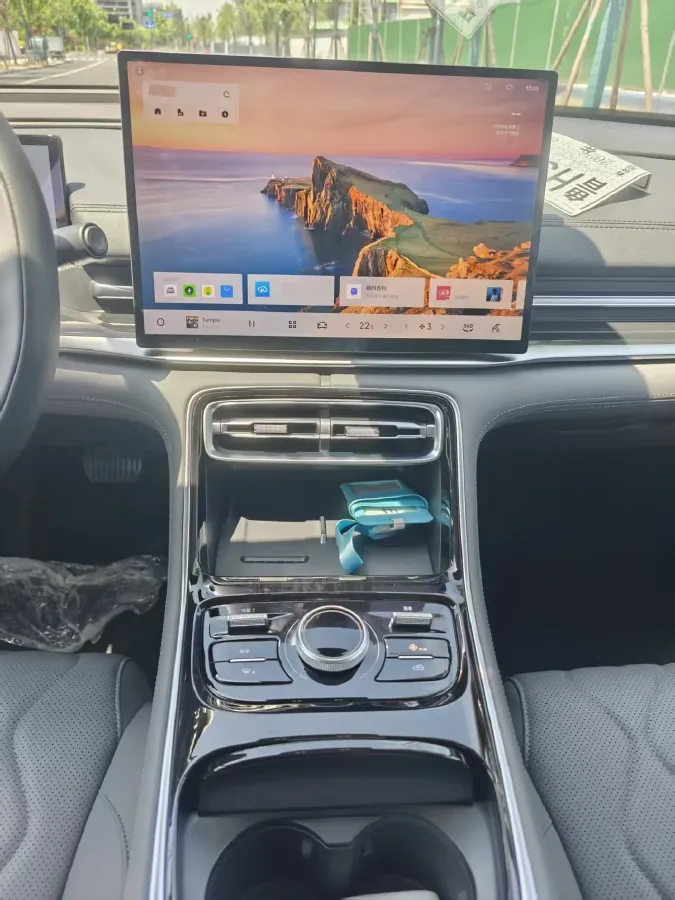 2025 Geely Galaxy A7 1.5L 112HP L4 1DHT PHEV,autocango,china used car exporter,china ev exporter,chinese used car exporter,chinese used ev exporter