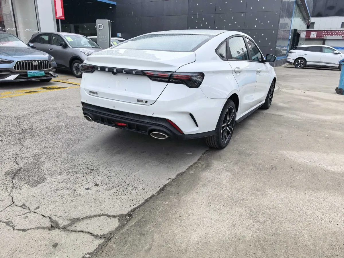 2024 Geely Binray 1.5T 181HP L4 7DCT,autocango,china used car exporter,china ev exporter,chinese used car exporter,chinese used ev exporter