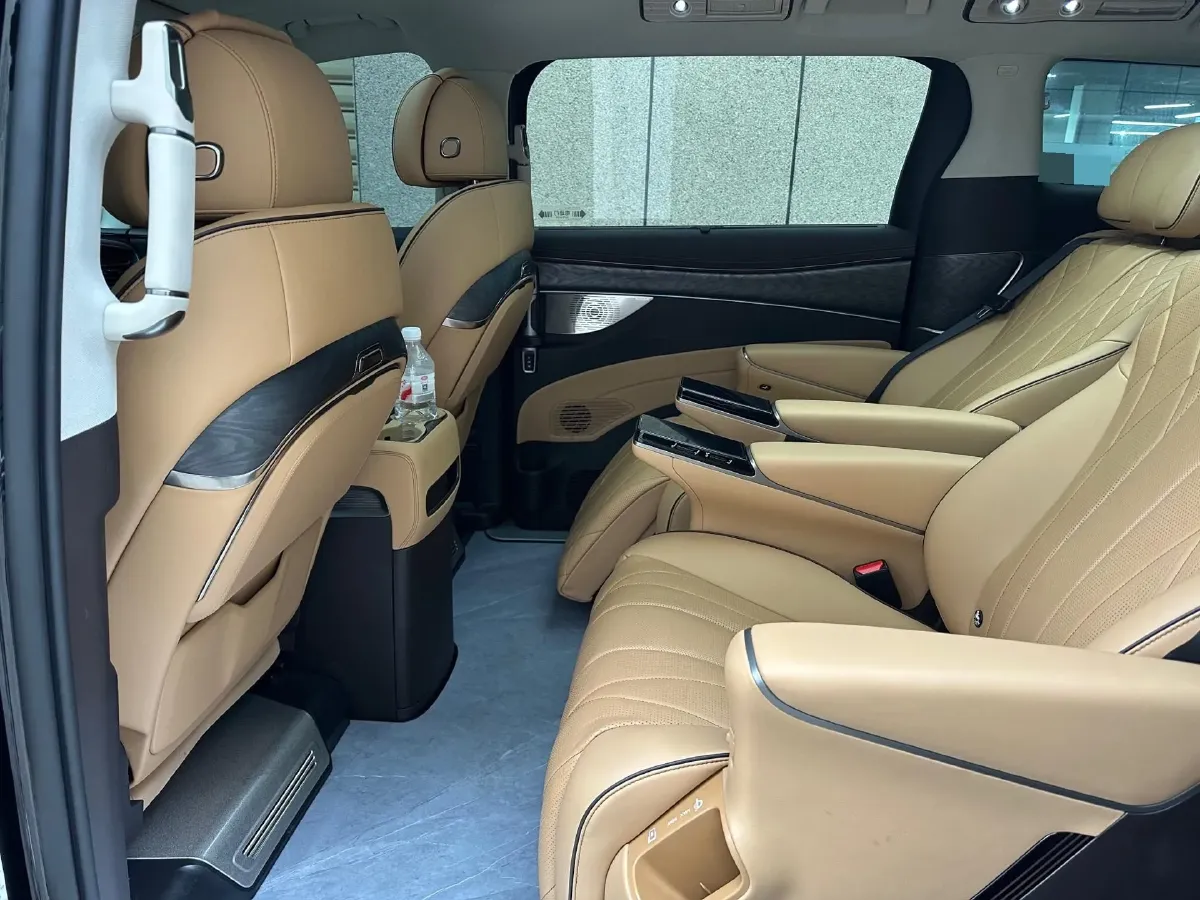 2024 Denza D9 1.5T 139HP L4 E-CVT PHEV 40KWH,autocango,china used car exporter,china ev exporter,chinese used car exporter,chinese used ev exporter