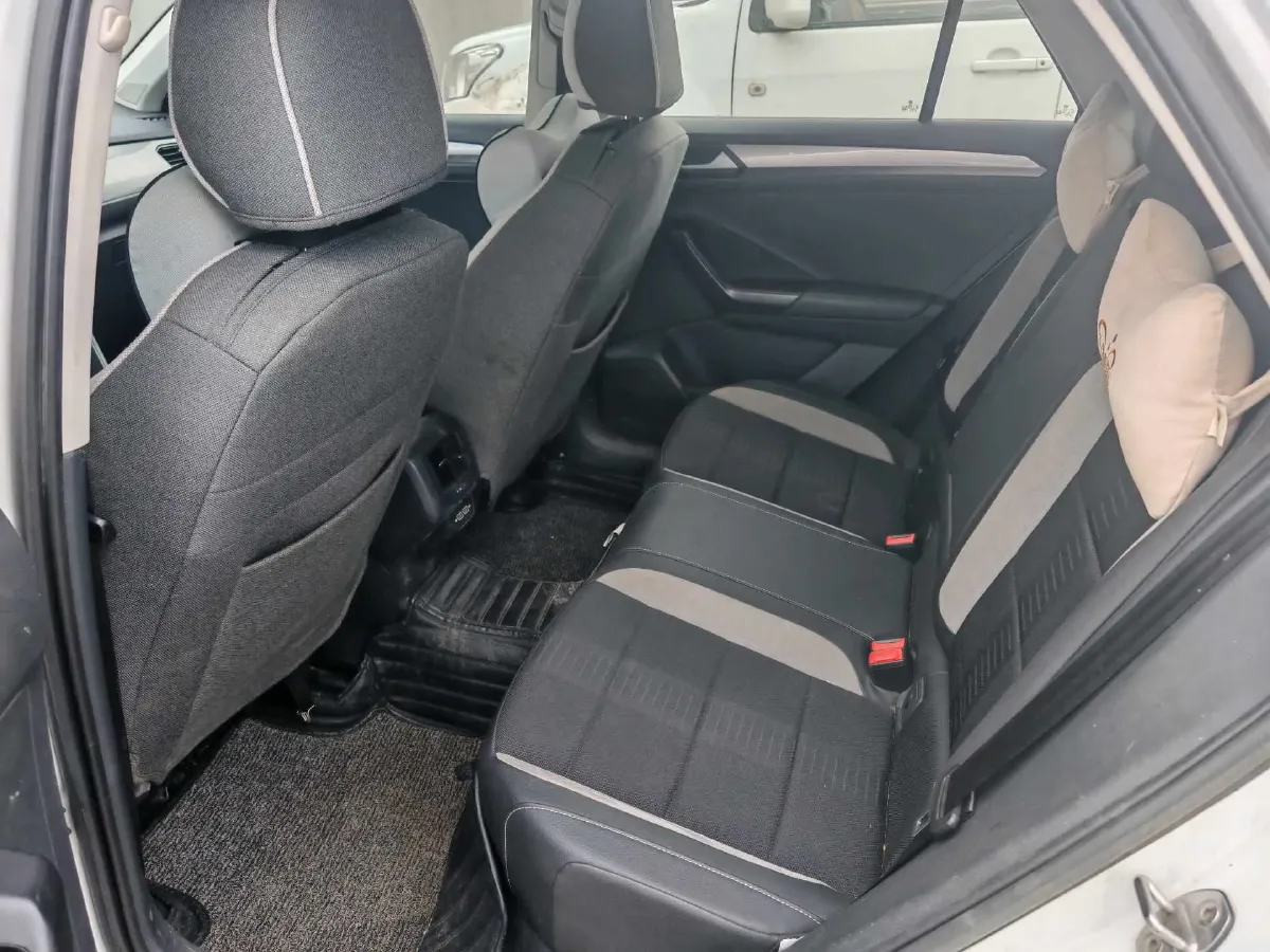 2019 Volkswagen T-Roc 1.4T 150HP L4 7DCT,autocango,china used car exporter,china ev exporter,chinese used car exporter,chinese used ev exporter