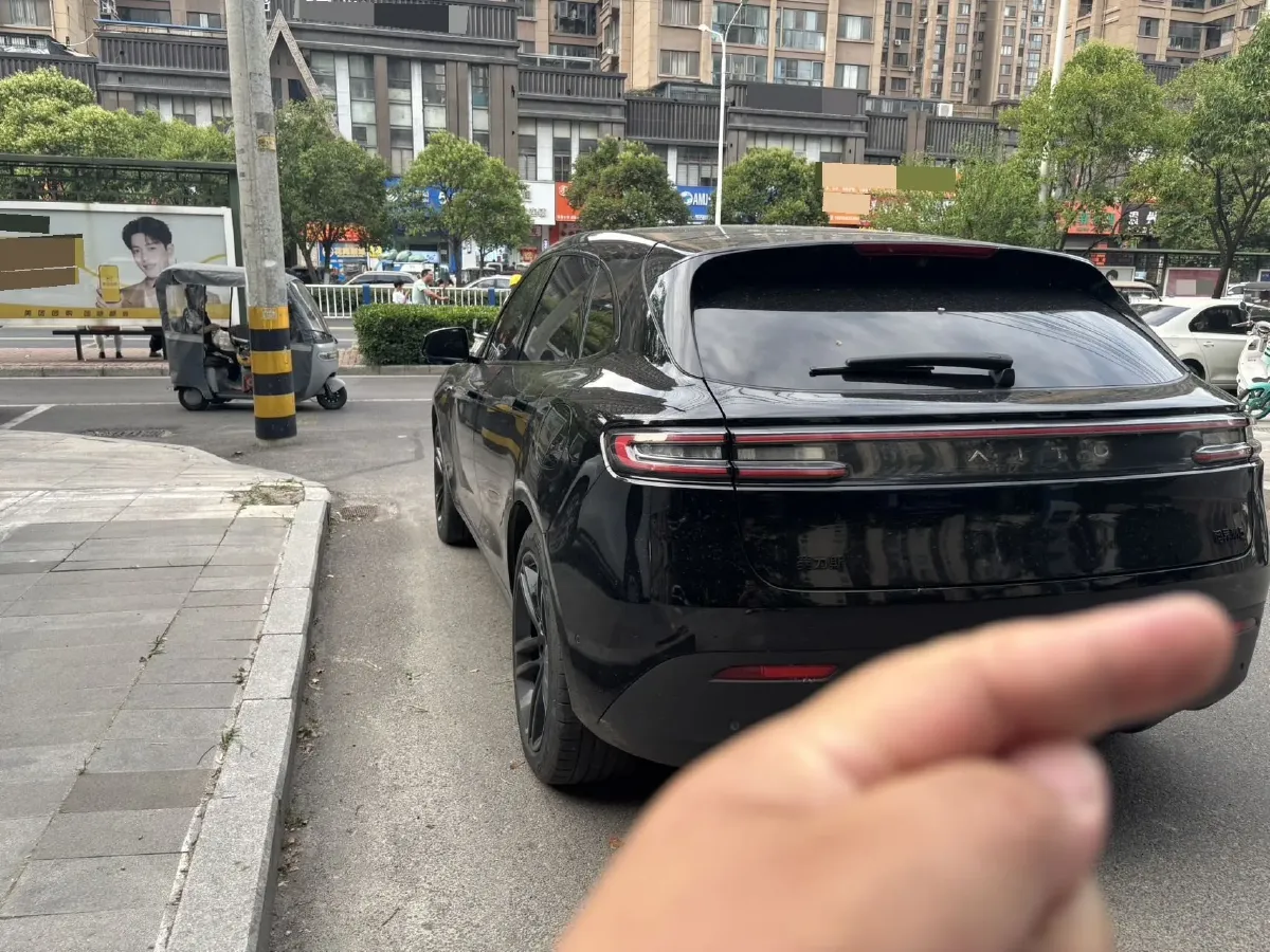 2024 HIMA AITO M5 1.5T 152HP L4 REEV 42KWH,autocango,china used car exporter,china ev exporter,chinese used car exporter,chinese used ev exporter