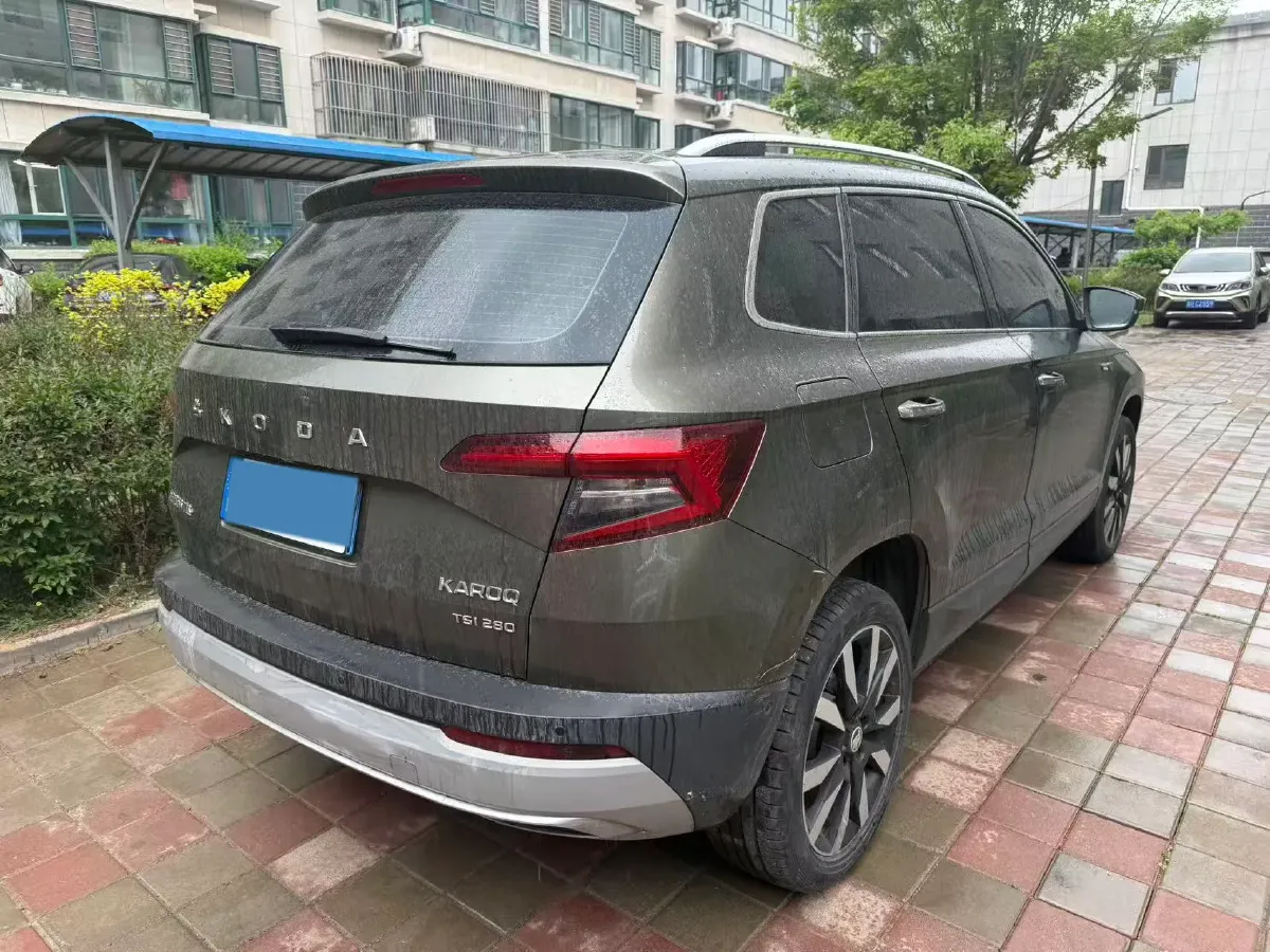 2020 Skoda Karoq 1.4T 150HP L4 7DCT,autocango,china used car exporter,china ev exporter,chinese used car exporter,chinese used ev exporter