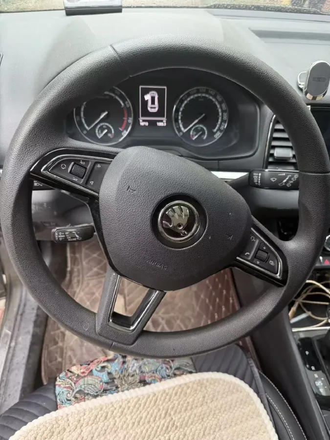 2020 Skoda Karoq 1.4T 150HP L4 7DCT,autocango,china used car exporter,china ev exporter,chinese used car exporter,chinese used ev exporter