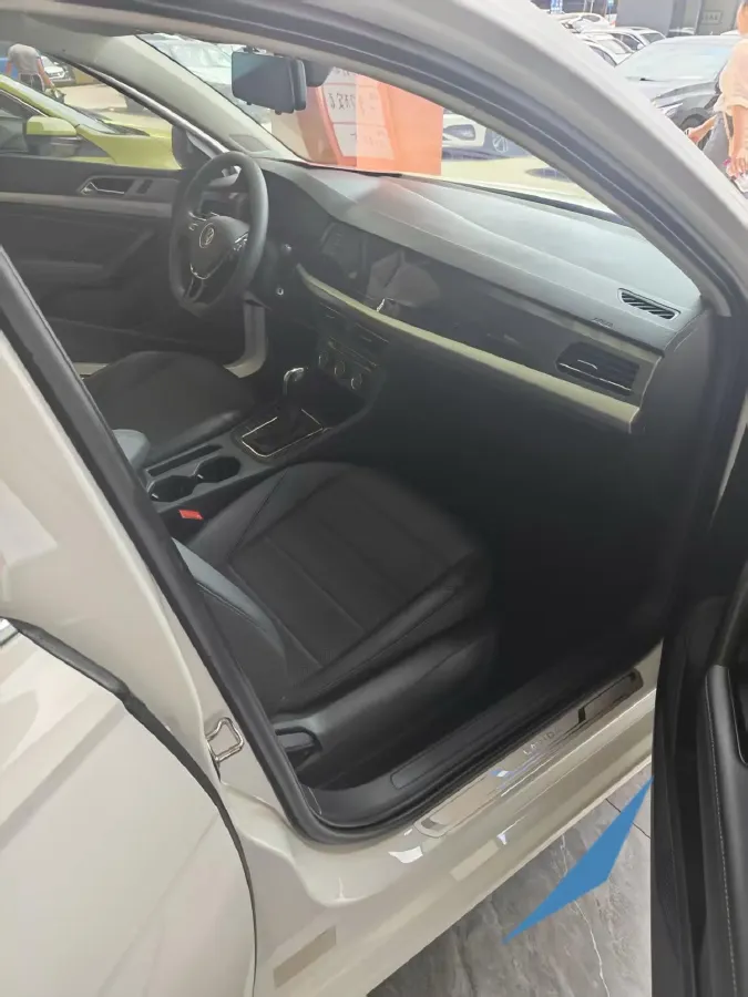 2022 Buick Verano 1.5T 184HP L4 CVT,autocango,china used car exporter,china ev exporter,chinese used car exporter,chinese used ev exporter