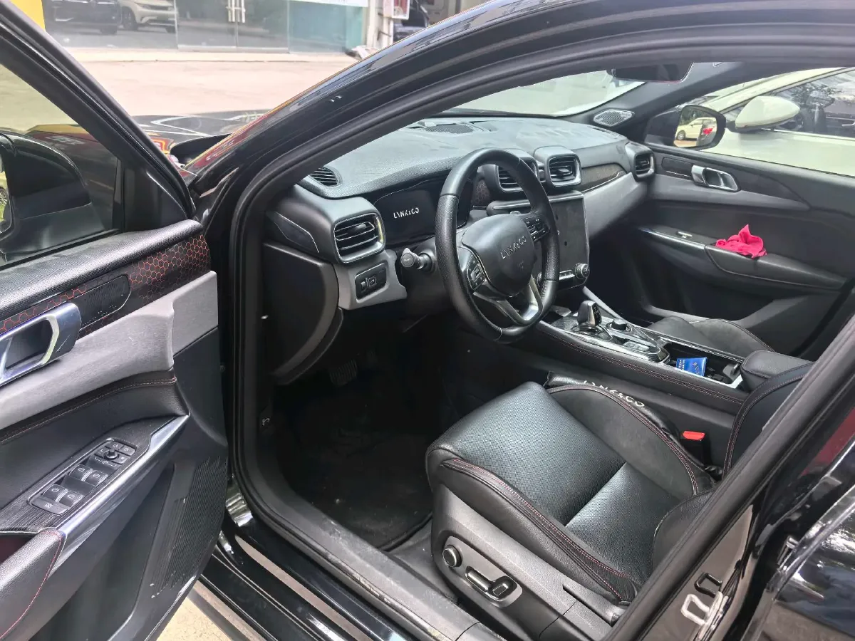 2018 LYNK&CO 03 1.5T 180HP L3 7DCT,autocango,china used car exporter,china ev exporter,chinese used car exporter,chinese used ev exporter