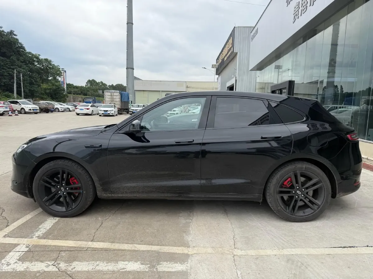 2025 AITO AITO M5 1.5T 152HP L4 REEV 42KWH,autocango,china used car exporter,china ev exporter,chinese used car exporter,chinese used ev exporter