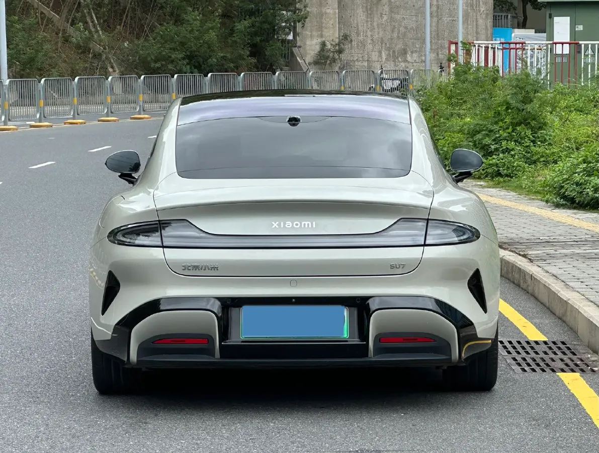 2024 MI SU7 BEV 73.6KWH,autocango,china used car exporter,china ev exporter,chinese used car exporter,chinese used ev exporter