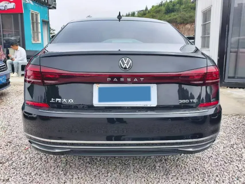 2024 Volkswagen Passat 2.0T 220HP L4 7DCT,autocango,china used car exporter,china ev exporter,chinese used car exporter,chinese used ev exporter
