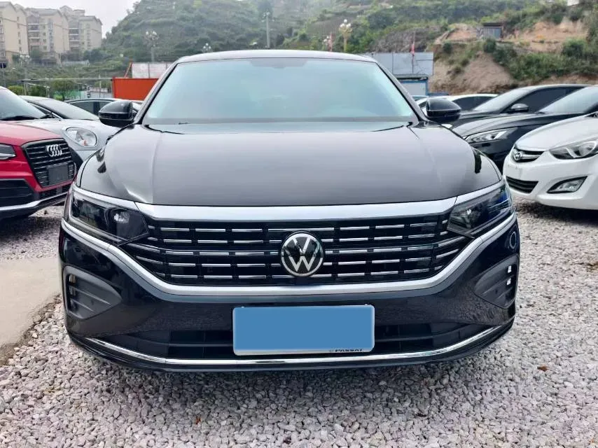 2024 Volkswagen Passat 2.0T 220HP L4 7DCT,autocango,china used car exporter,china ev exporter,chinese used car exporter,chinese used ev exporter