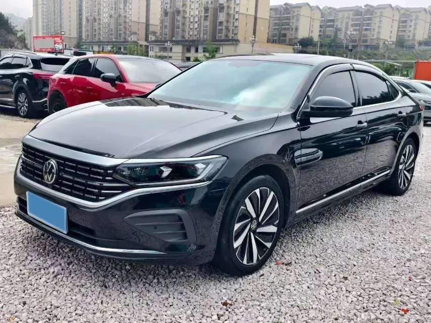 2024 Volkswagen Passat 2.0T 220HP L4 7DCT,autocango,china used car exporter,china ev exporter,chinese used car exporter,chinese used ev exporter
