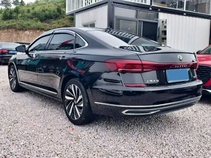 2024 Volkswagen Passat 2.0T 220HP L4 7DCT,autocango,china used car exporter,china ev exporter,chinese used car exporter,chinese used ev exporter
