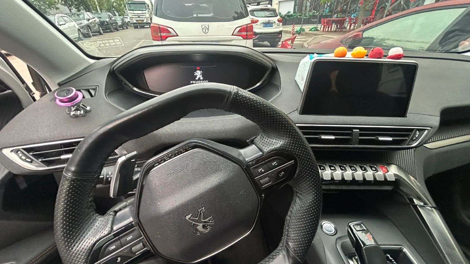 2017 Peugeot 5008 1.8T 204HP L4 6AT,autocango,china used car exporter,china ev exporter,chinese used car exporter,chinese used ev exporter