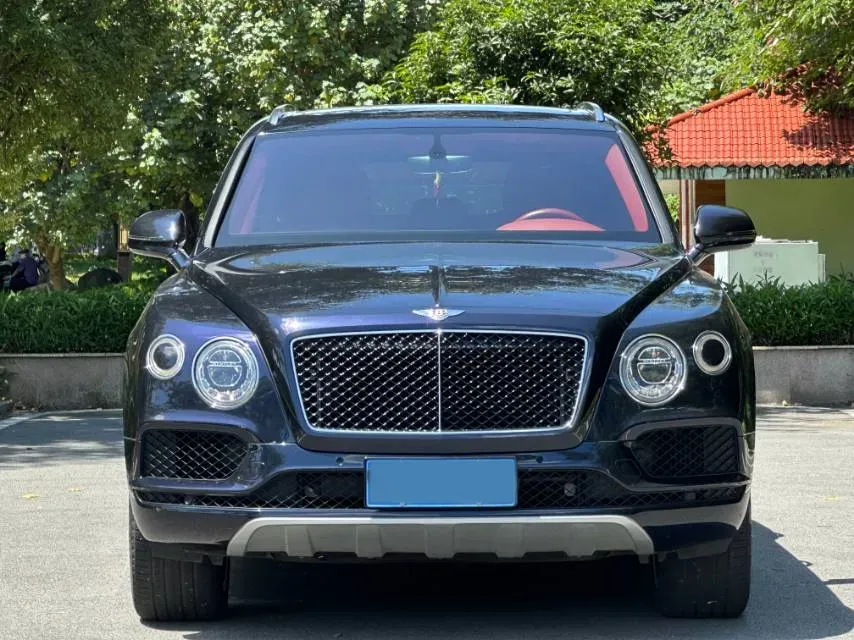 2018 Bentley Bentayga 4.0T 550HP V8 8AT,autocango,china used car exporter,china ev exporter,chinese used car exporter,chinese used ev exporter