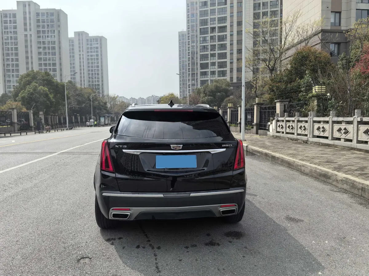 2021 Cadillac XT5 2.0T 237HP L4 9AT,autocango,china used car exporter,china ev exporter,chinese used car exporter,chinese used ev exporter