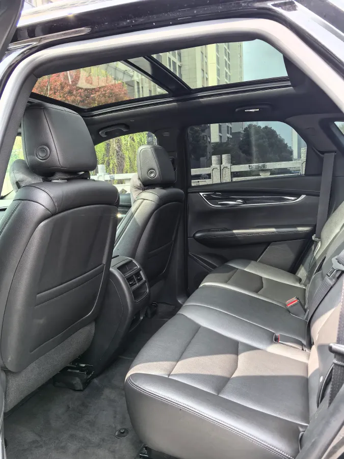 2021 Cadillac XT5 2.0T 237HP L4 9AT,autocango,china used car exporter,china ev exporter,chinese used car exporter,chinese used ev exporter