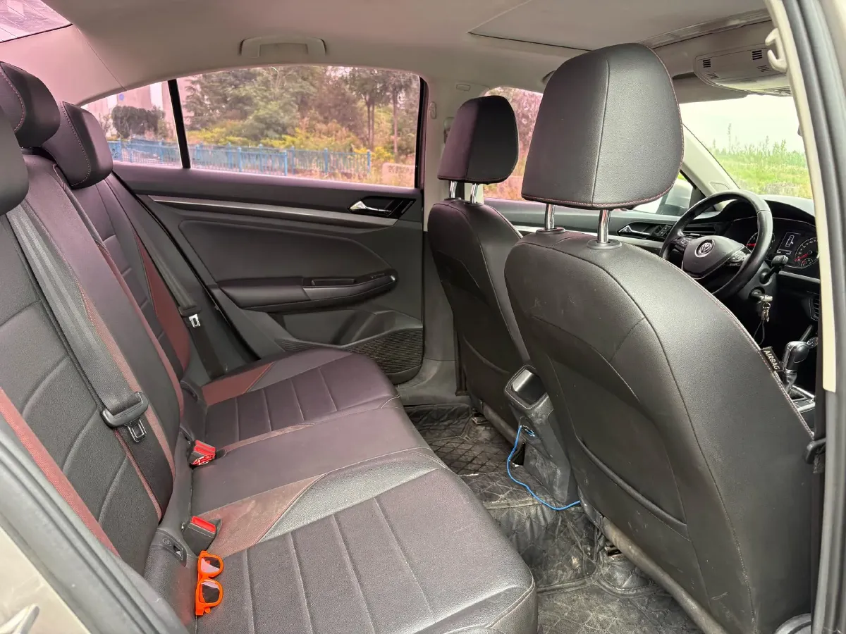 2019 Bestune T77 1.2T 143HP L4 7DCT,autocango,china used car exporter,china ev exporter,chinese used car exporter,chinese used ev exporter