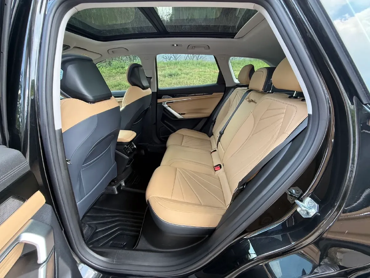 2023 Geely StarRay 2.0T 218HP L4 7DCT,autocango,china used car exporter,china ev exporter,chinese used car exporter,chinese used ev exporter