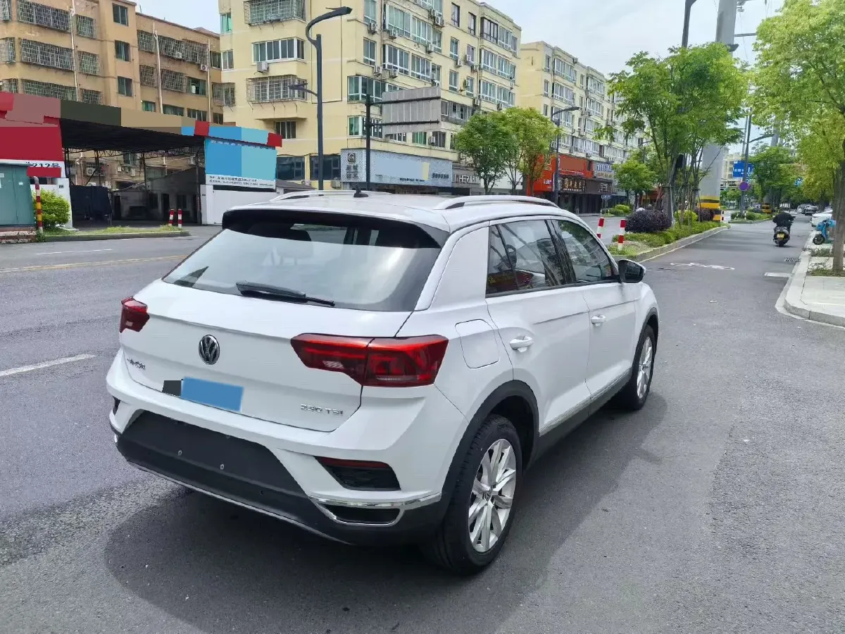 2020 Volkswagen T-Roc 1.4T 131HP L4 7DCT,autocango,china used car exporter,china ev exporter,chinese used car exporter,chinese used ev exporter
