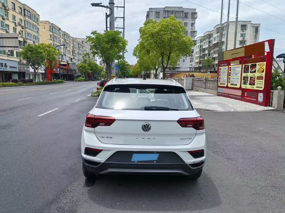 2020 Volkswagen T-Roc 1.4T 131HP L4 7DCT,autocango,china used car exporter,china ev exporter,chinese used car exporter,chinese used ev exporter