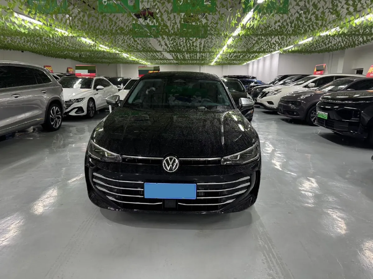 2026 Volkswagen Passat 2.0T 220HP L4 7DCT,autocango,china used car exporter,china ev exporter,chinese used car exporter,chinese used ev exporter
