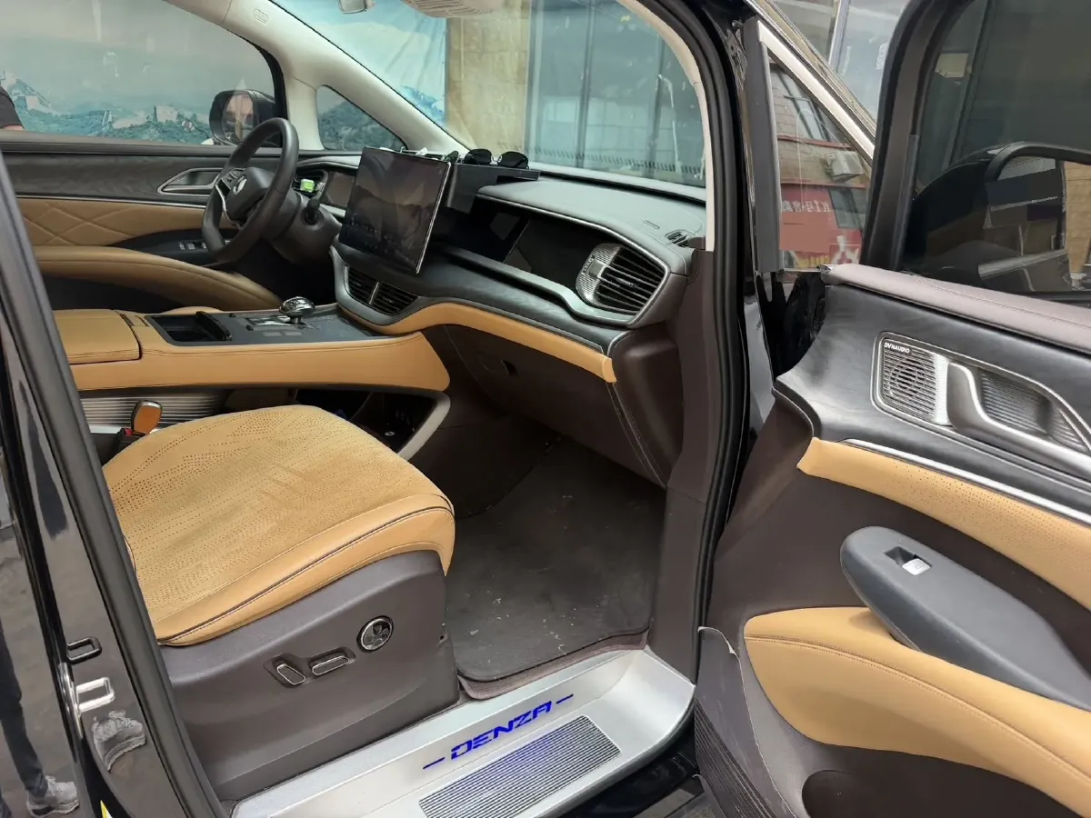 2024 Denza D9 1.5T 139HP L4 E-CVT PHEV 40KWH,autocango,china used car exporter,china ev exporter,chinese used car exporter,chinese used ev exporter