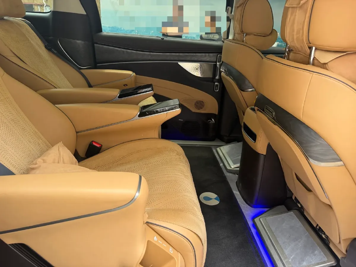 2024 Denza D9 1.5T 139HP L4 E-CVT PHEV 40KWH,autocango,china used car exporter,china ev exporter,chinese used car exporter,chinese used ev exporter