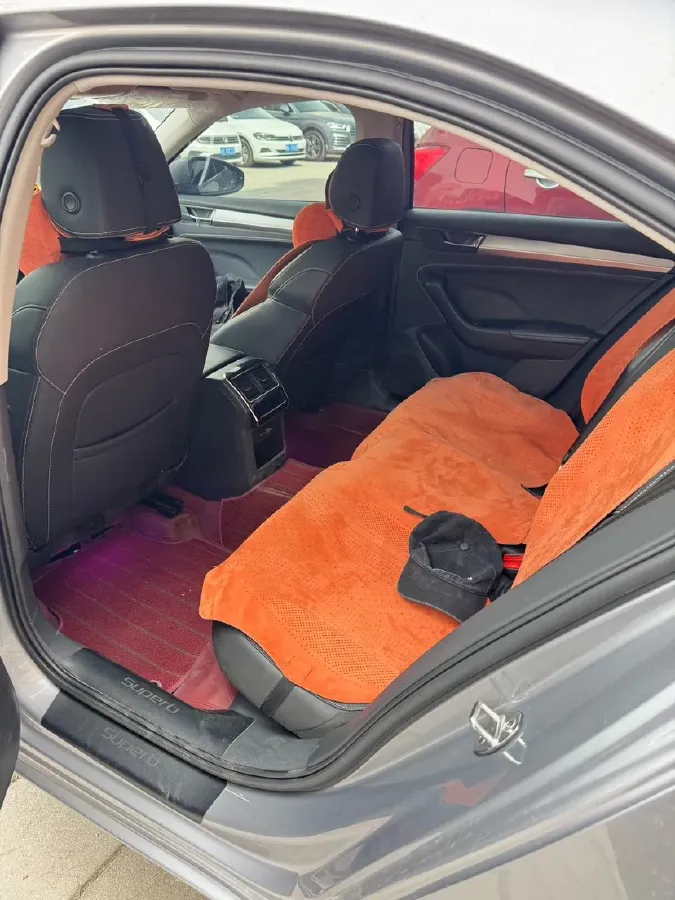 2023 Skoda Superb 1.4T 150HP L4 7DCT,autocango,china used car exporter,china ev exporter,chinese used car exporter,chinese used ev exporter