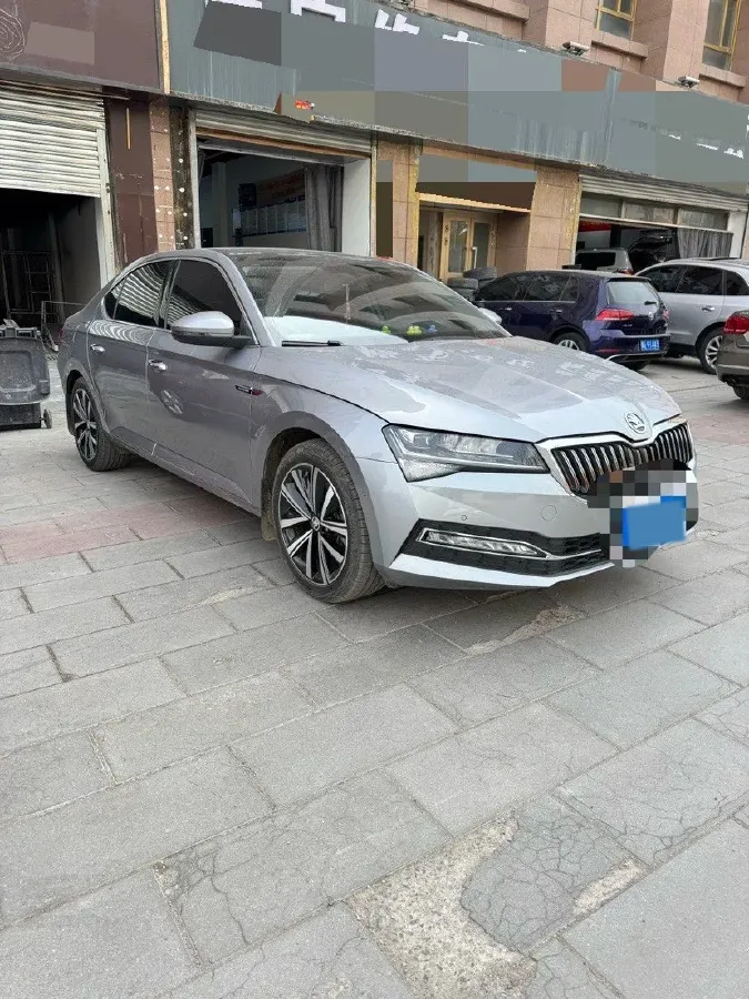 2023 Skoda Superb 1.4T 150HP L4 7DCT,autocango,china used car exporter,china ev exporter,chinese used car exporter,chinese used ev exporter