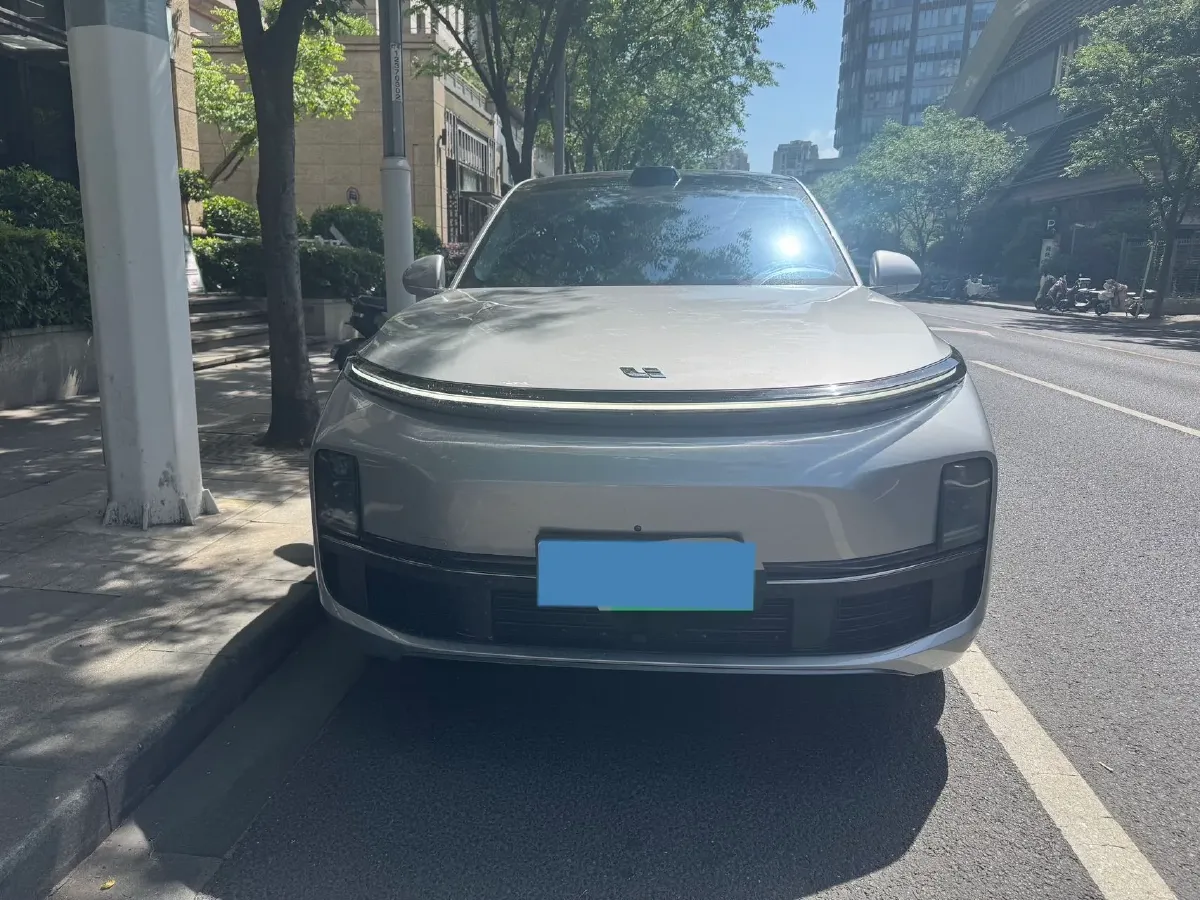 2022 Li L9 Range Extended 154HP REEV 42.6KWH,autocango,china used car exporter,china ev exporter,chinese used car exporter,chinese used ev exporter