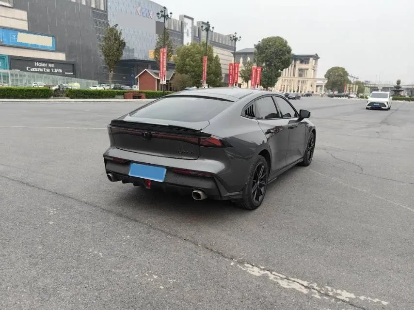 2022 ChangAn UNI-V 1.5T 188HP L4 7DCT,autocango,china used car exporter,china ev exporter,chinese used car exporter,chinese used ev exporter