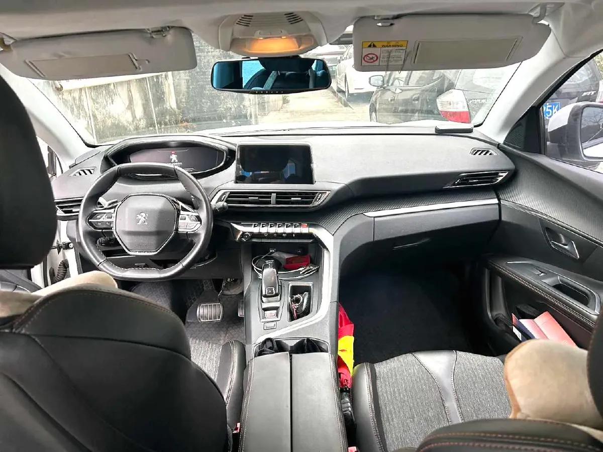 2019 Peugeot 5008 1.8T 204HP L4 6AT,autocango,china used car exporter,china ev exporter,chinese used car exporter,chinese used ev exporter