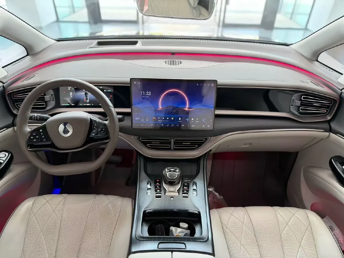2022 Mercedes-Benz GLC Class 2.0T 197HP L4 9AT,autocango,china used car exporter,china ev exporter,chinese used car exporter,chinese used ev exporter