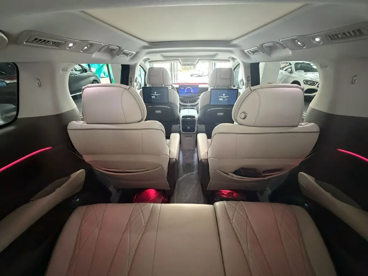 2022 Mercedes-Benz GLC Class 2.0T 197HP L4 9AT,autocango,china used car exporter,china ev exporter,chinese used car exporter,chinese used ev exporter