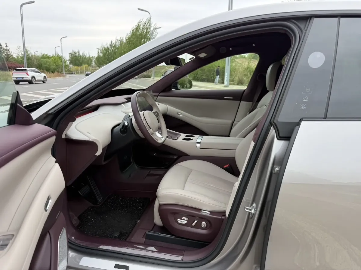 2025 MI YU7 BEV 101.7KWH,autocango,china used car exporter,china ev exporter,chinese used car exporter,chinese used ev exporter