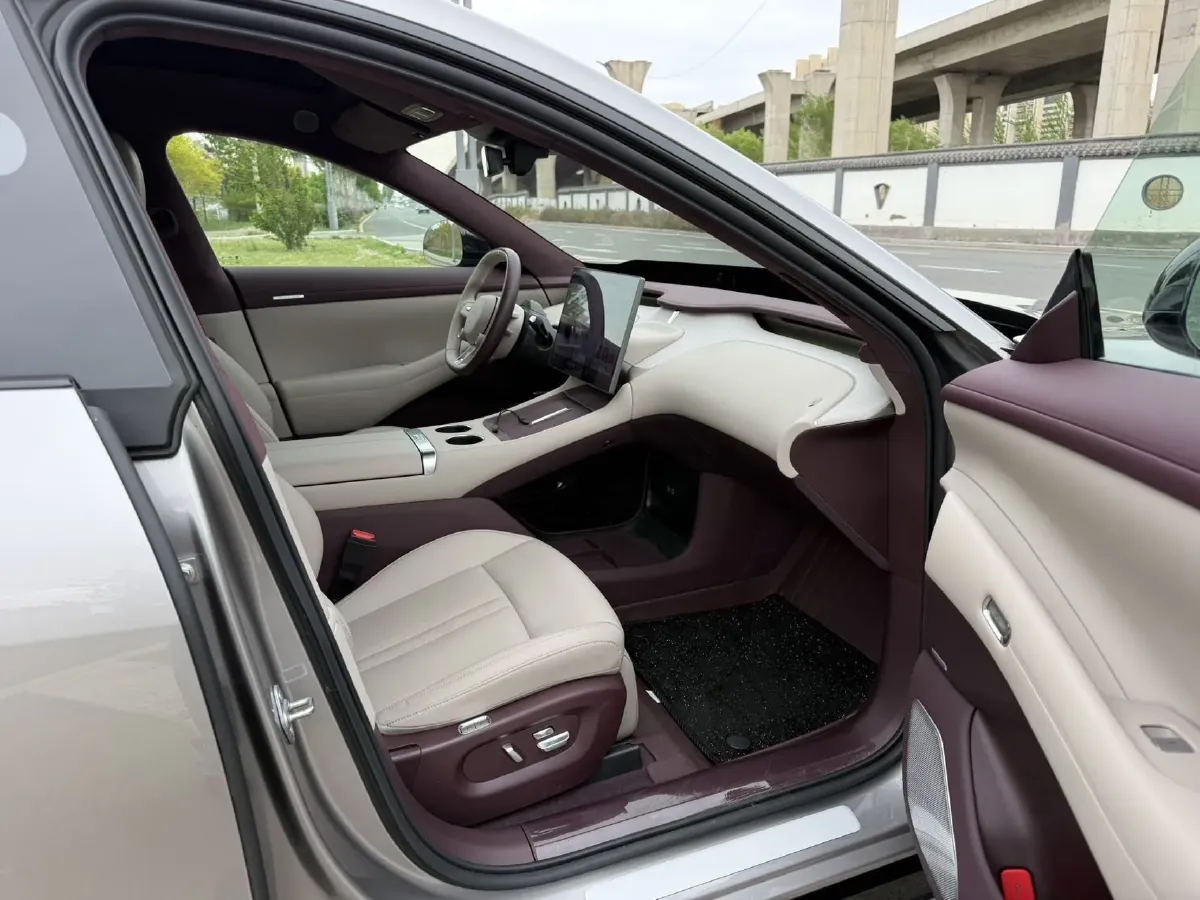 2025 MI YU7 BEV 101.7KWH,autocango,china used car exporter,china ev exporter,chinese used car exporter,chinese used ev exporter