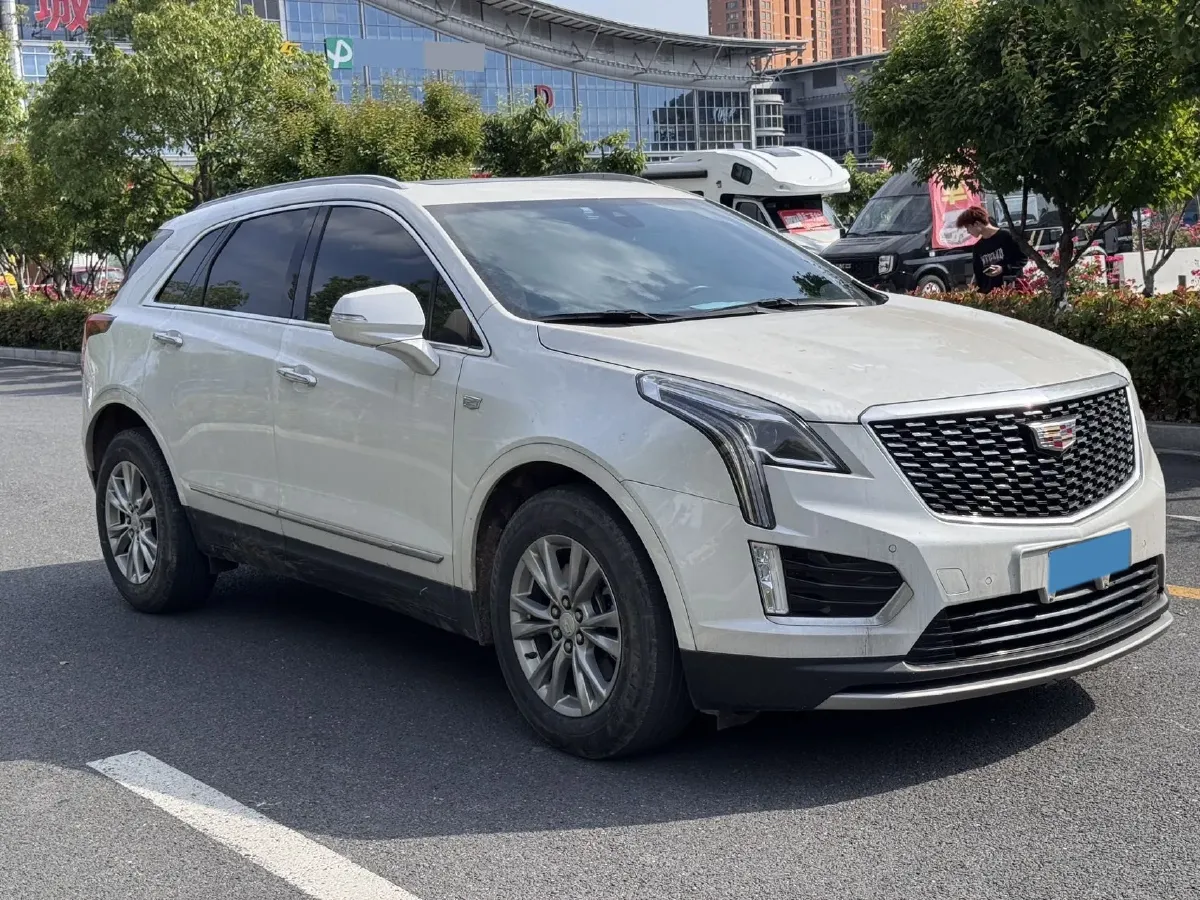 2022 Cadillac XT5 2.0T 237HP L4 9AT,autocango,china used car exporter,china ev exporter,chinese used car exporter,chinese used ev exporter