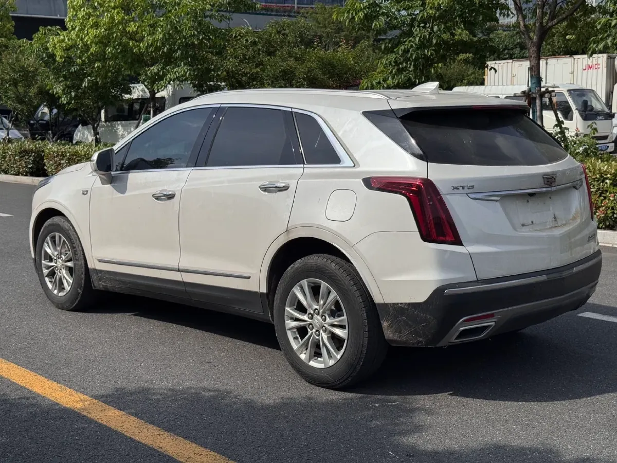 2022 Cadillac XT5 2.0T 237HP L4 9AT,autocango,china used car exporter,china ev exporter,chinese used car exporter,chinese used ev exporter