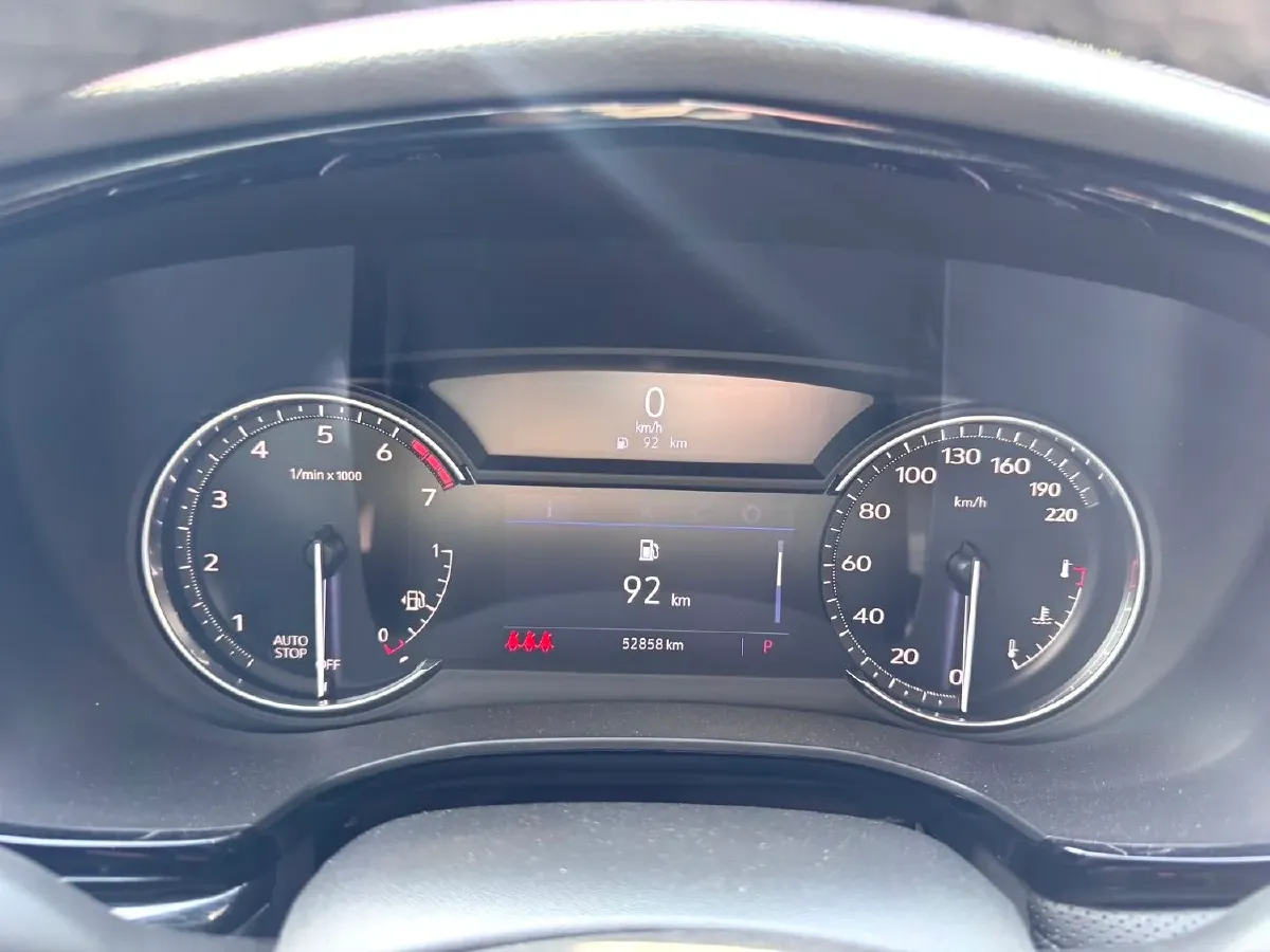 2022 Cadillac XT5 2.0T 237HP L4 9AT,autocango,china used car exporter,china ev exporter,chinese used car exporter,chinese used ev exporter