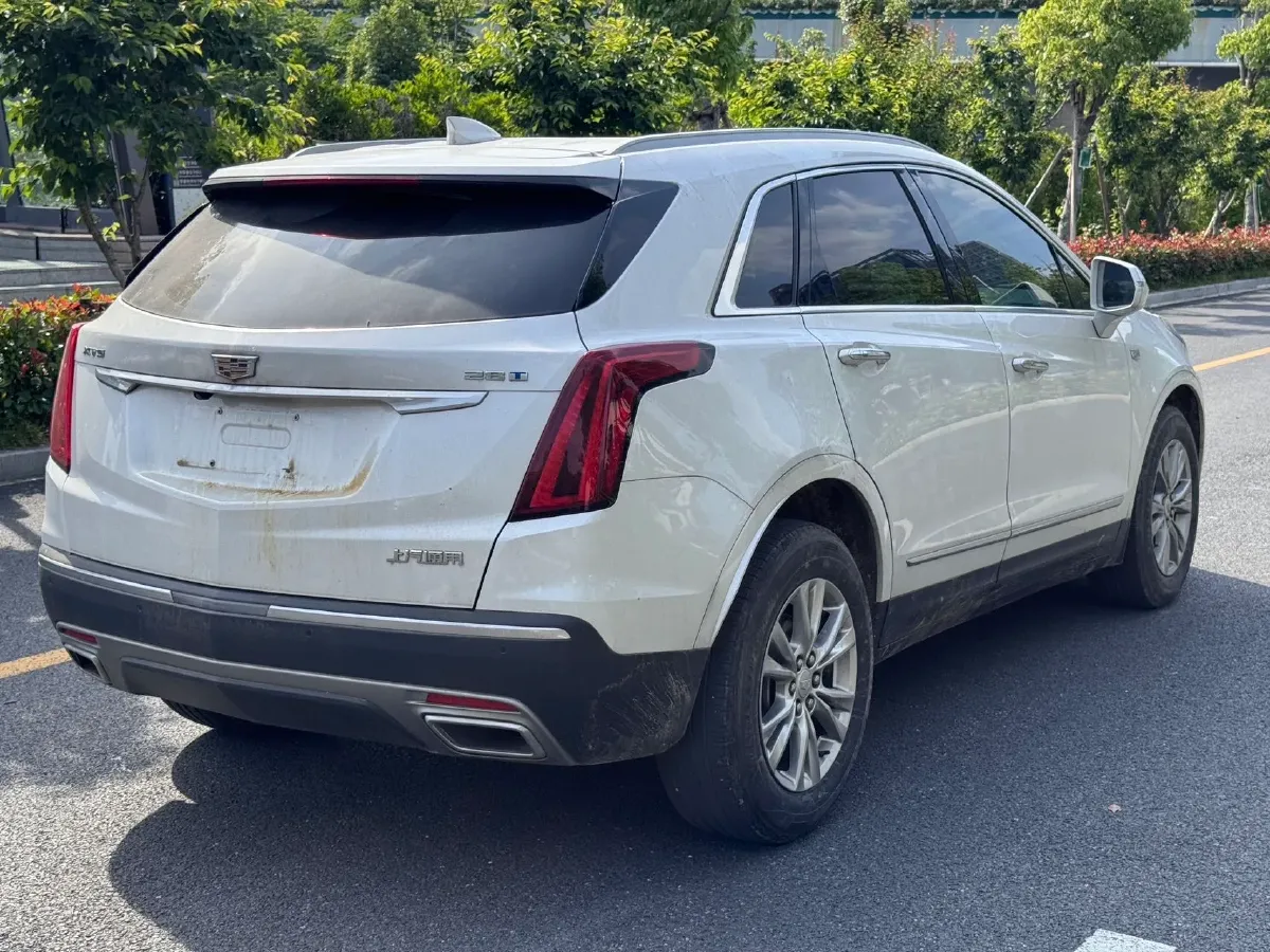 2022 Cadillac XT5 2.0T 237HP L4 9AT,autocango,china used car exporter,china ev exporter,chinese used car exporter,chinese used ev exporter