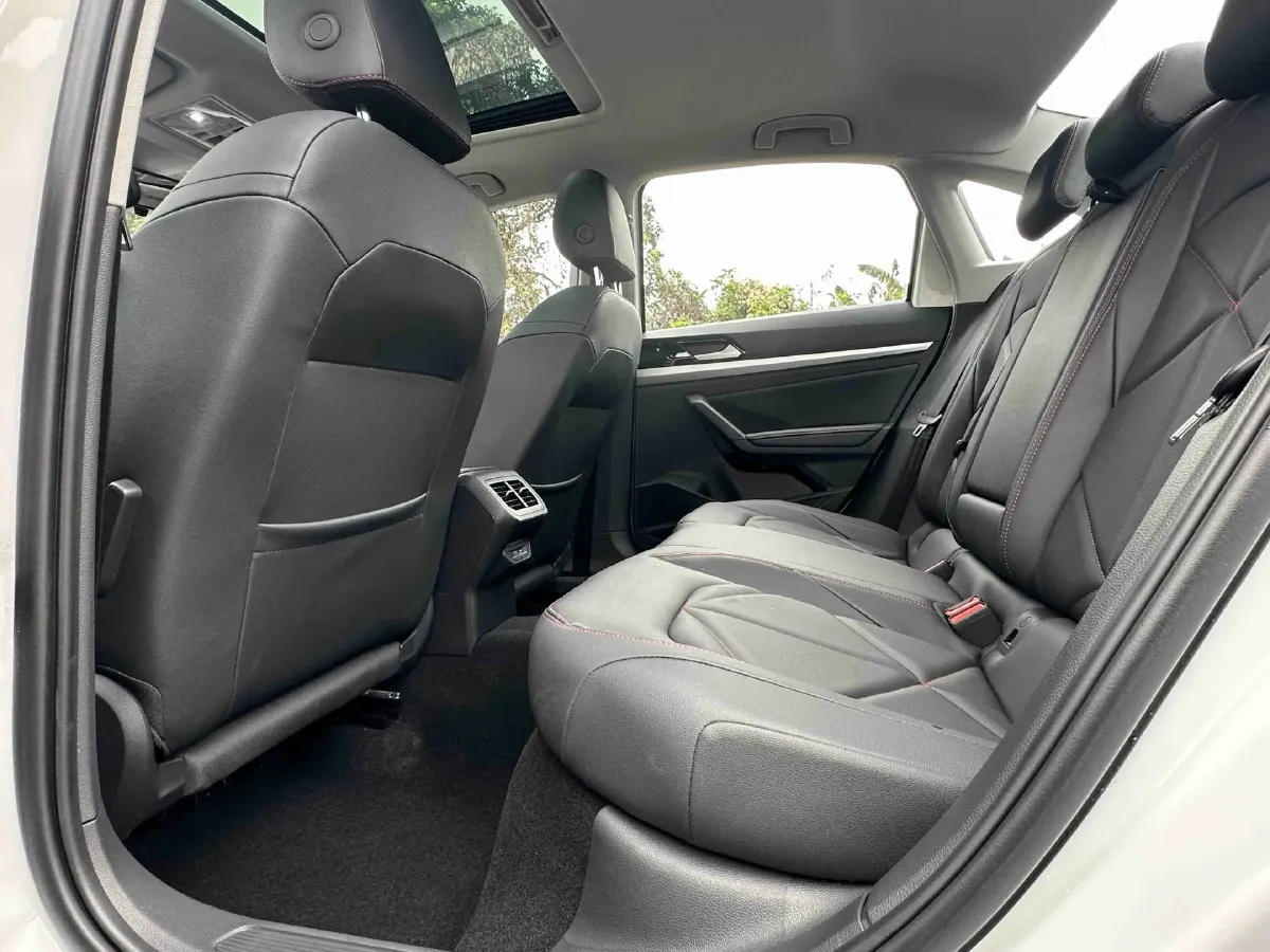 2024 Volkswagen Lavida 1.5T 160HP L4 7DCT,autocango,china used car exporter,china ev exporter,chinese used car exporter,chinese used ev exporter