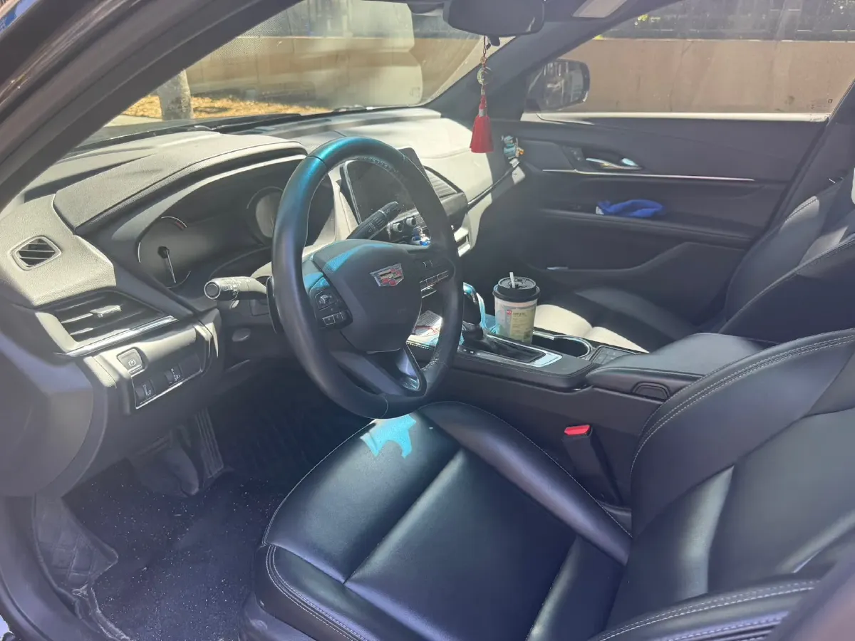 2022 Cadillac CT4 2.0T 237HP L4 8AT,autocango,china used car exporter,china ev exporter,chinese used car exporter,chinese used ev exporter